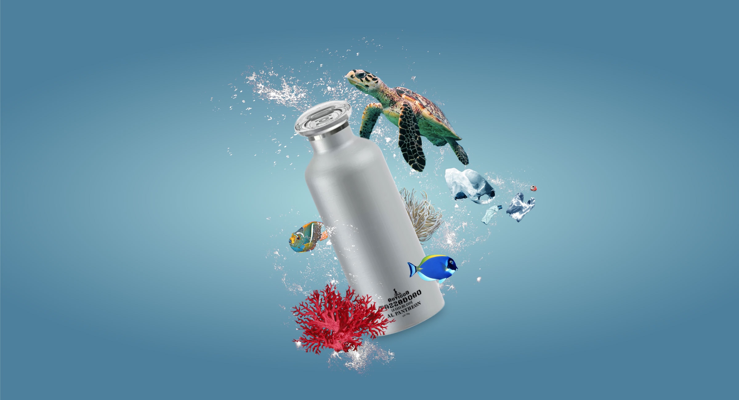 Composizione grafica di una borraccia con bolle d'acqua, una tartaruga, sacche di plastica e pesci.
